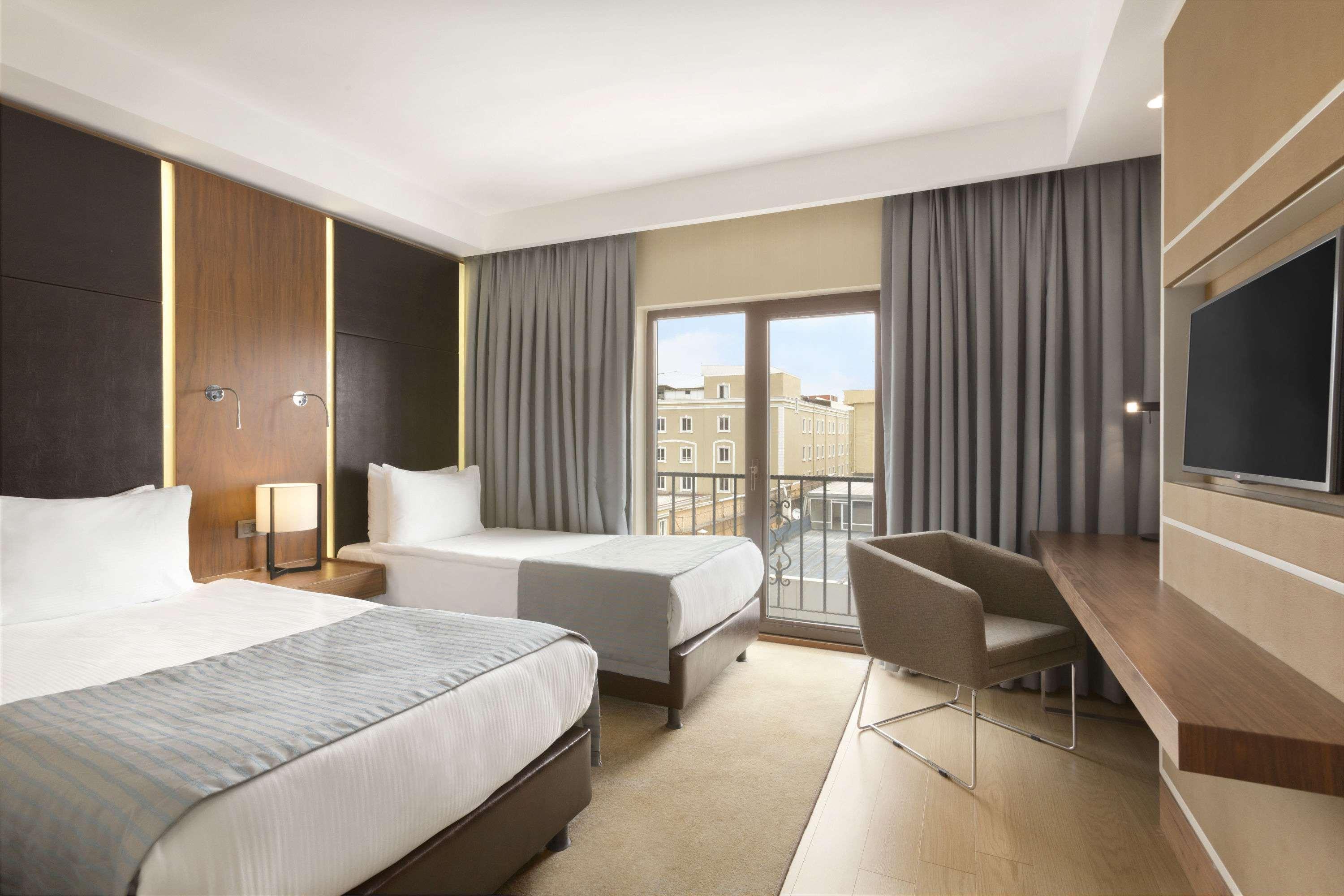 Ramada By Wyndham Istanbul Florya Istambul Exterior foto