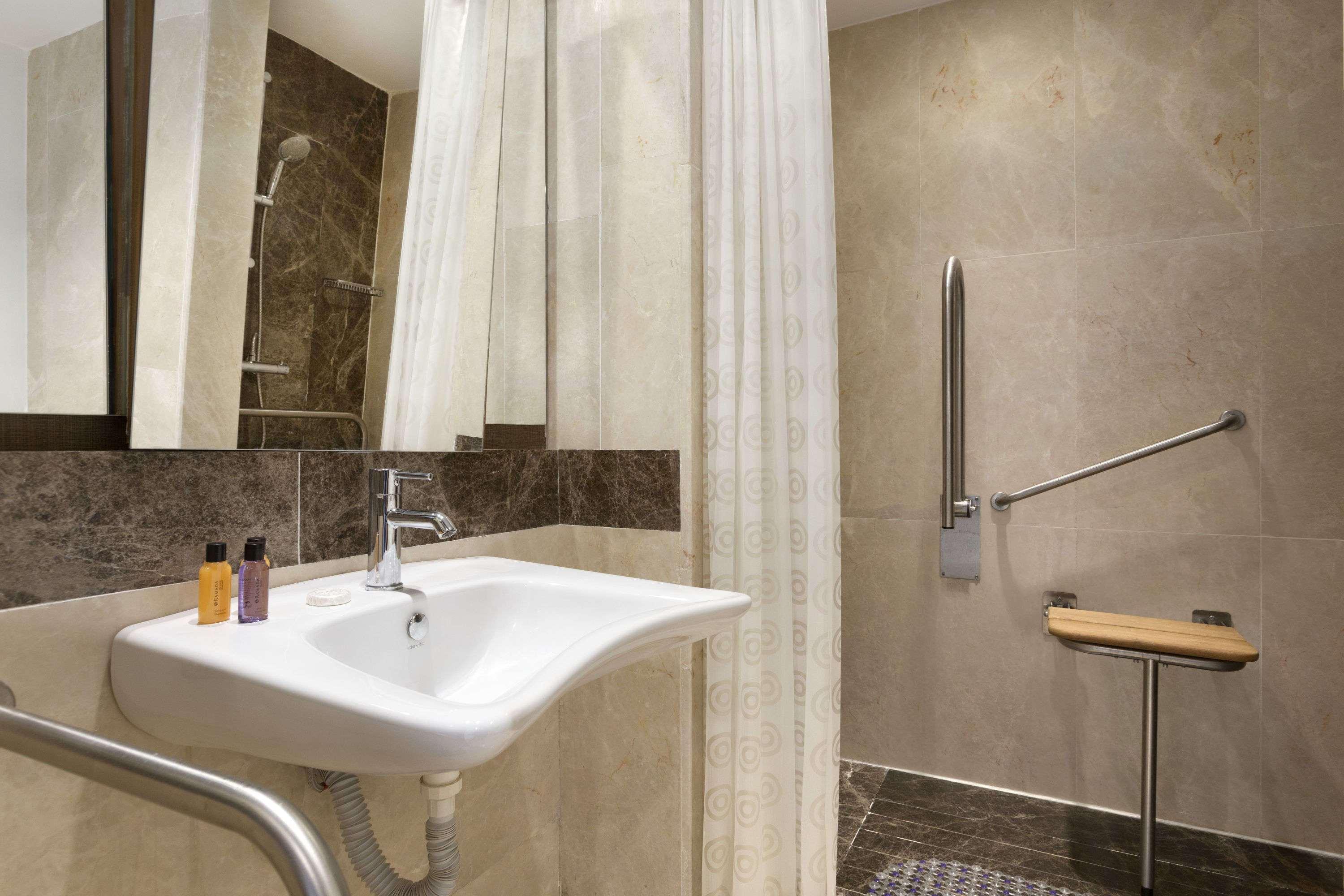 Ramada By Wyndham Istanbul Florya Istambul Exterior foto