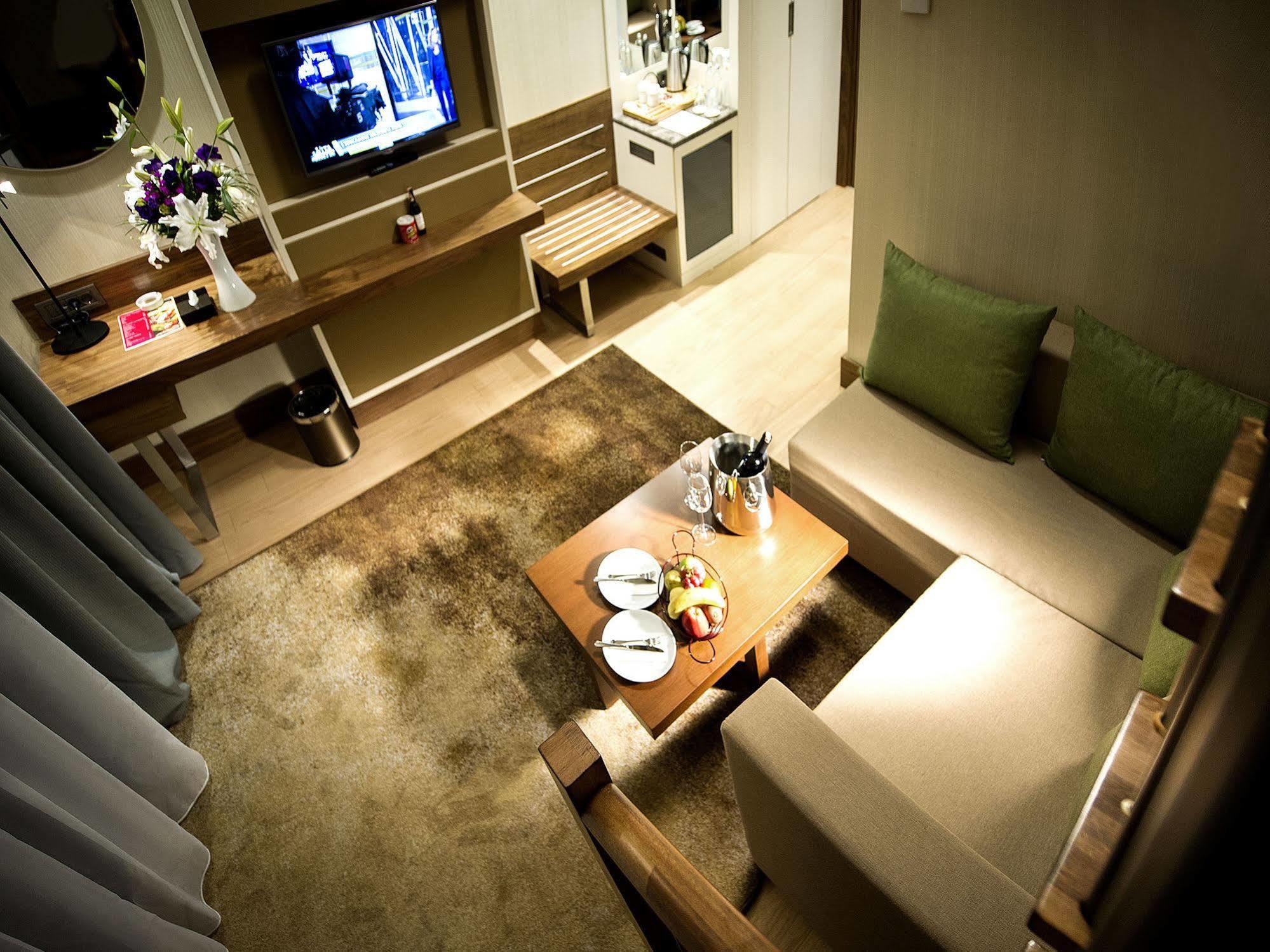 Ramada By Wyndham Istanbul Florya Istambul Exterior foto