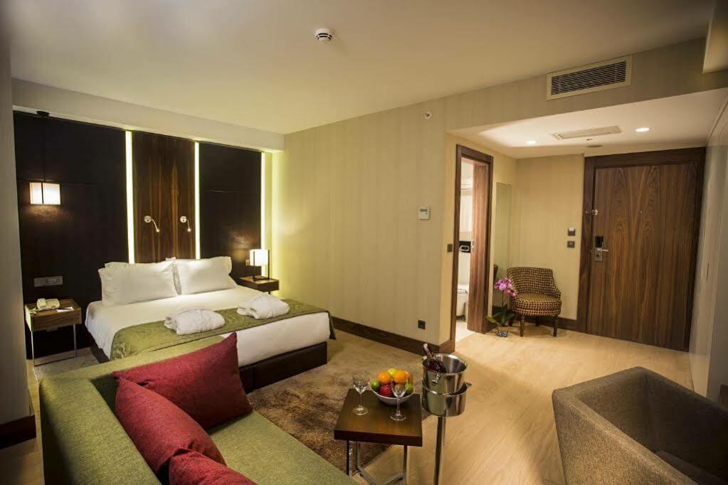 Ramada By Wyndham Istanbul Florya Istambul Exterior foto
